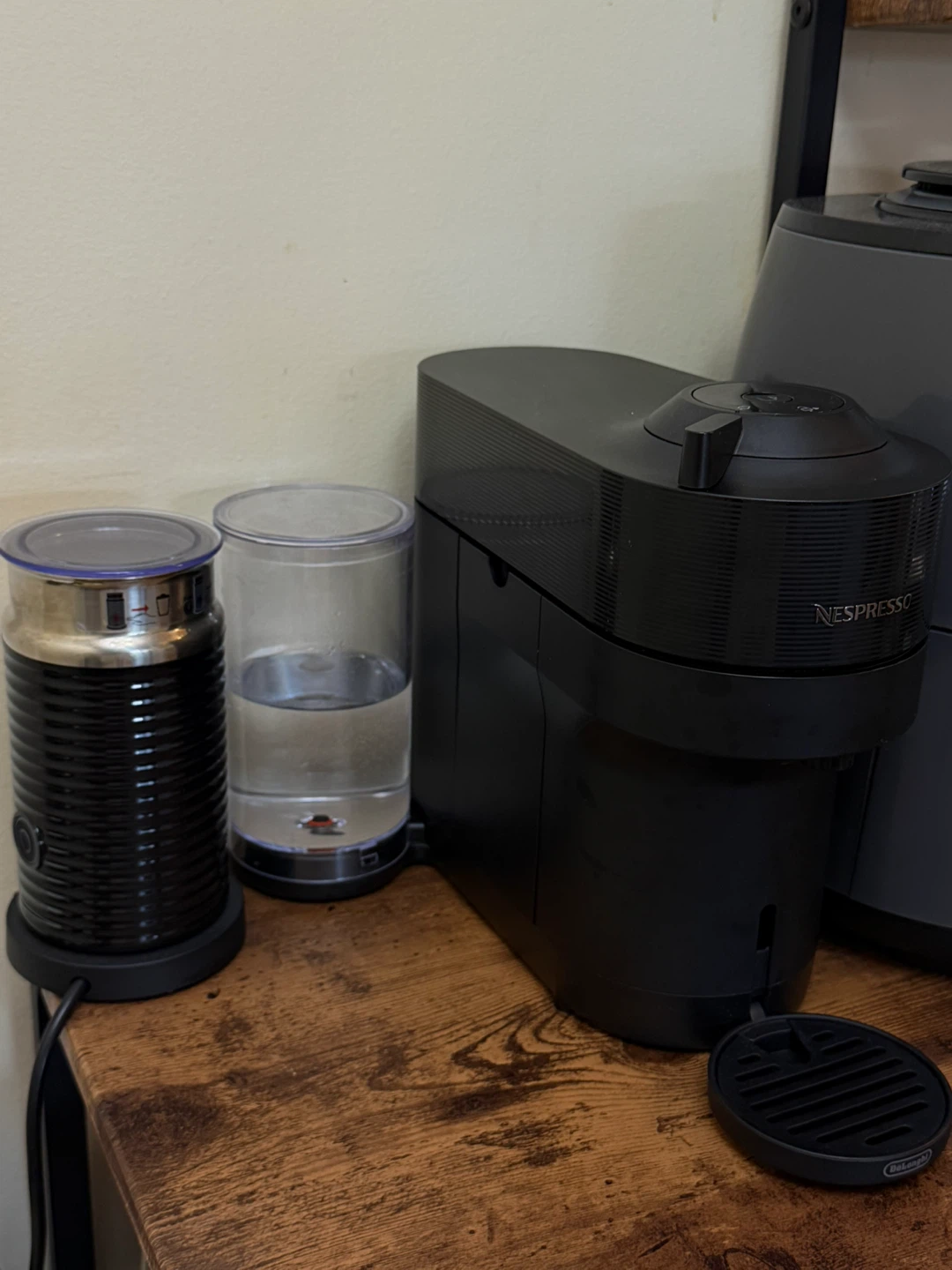 Nespresso Coffee Machine and Milk Frother - photo 2