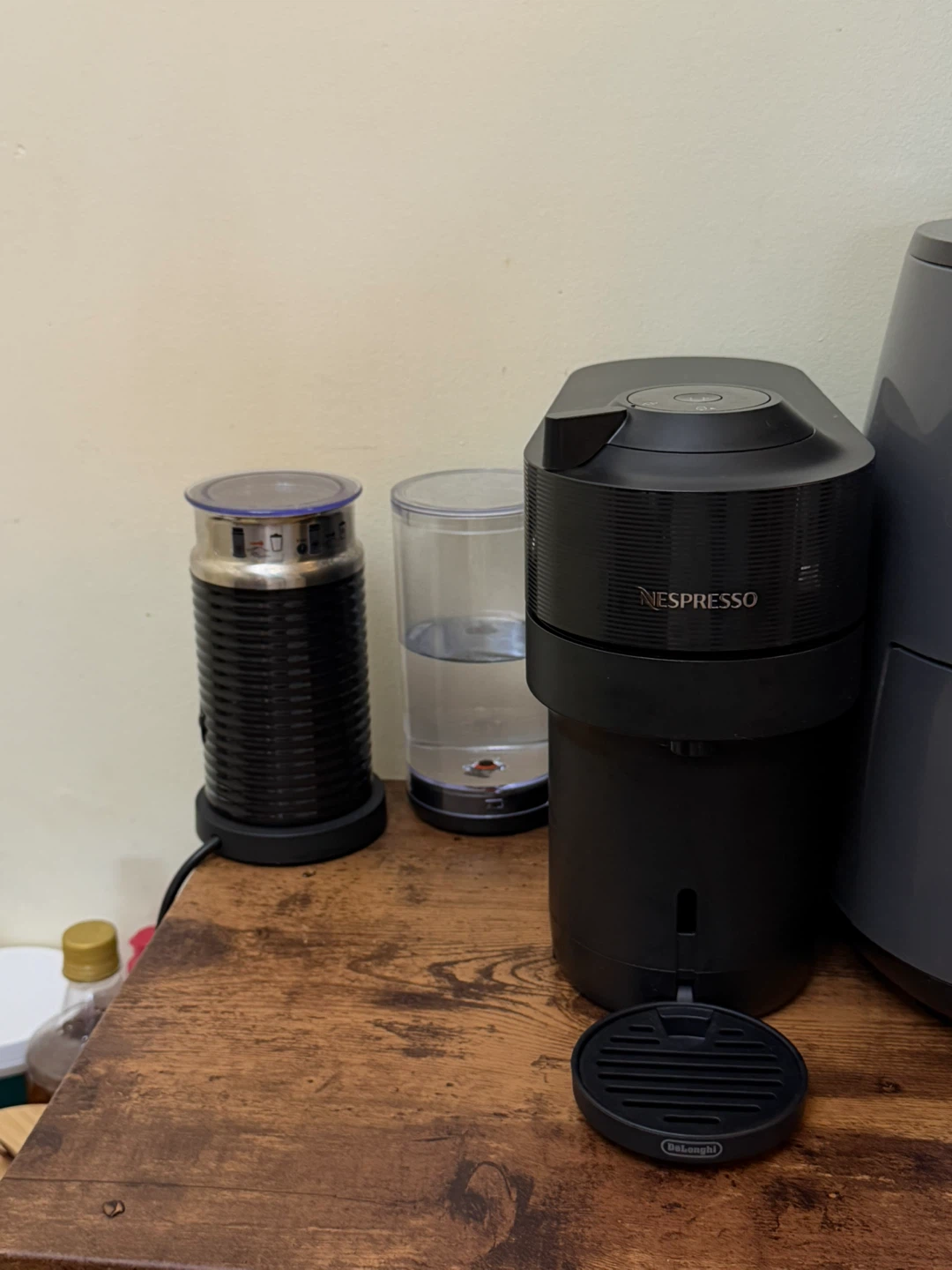 Nespresso Coffee Machine and Milk Frother