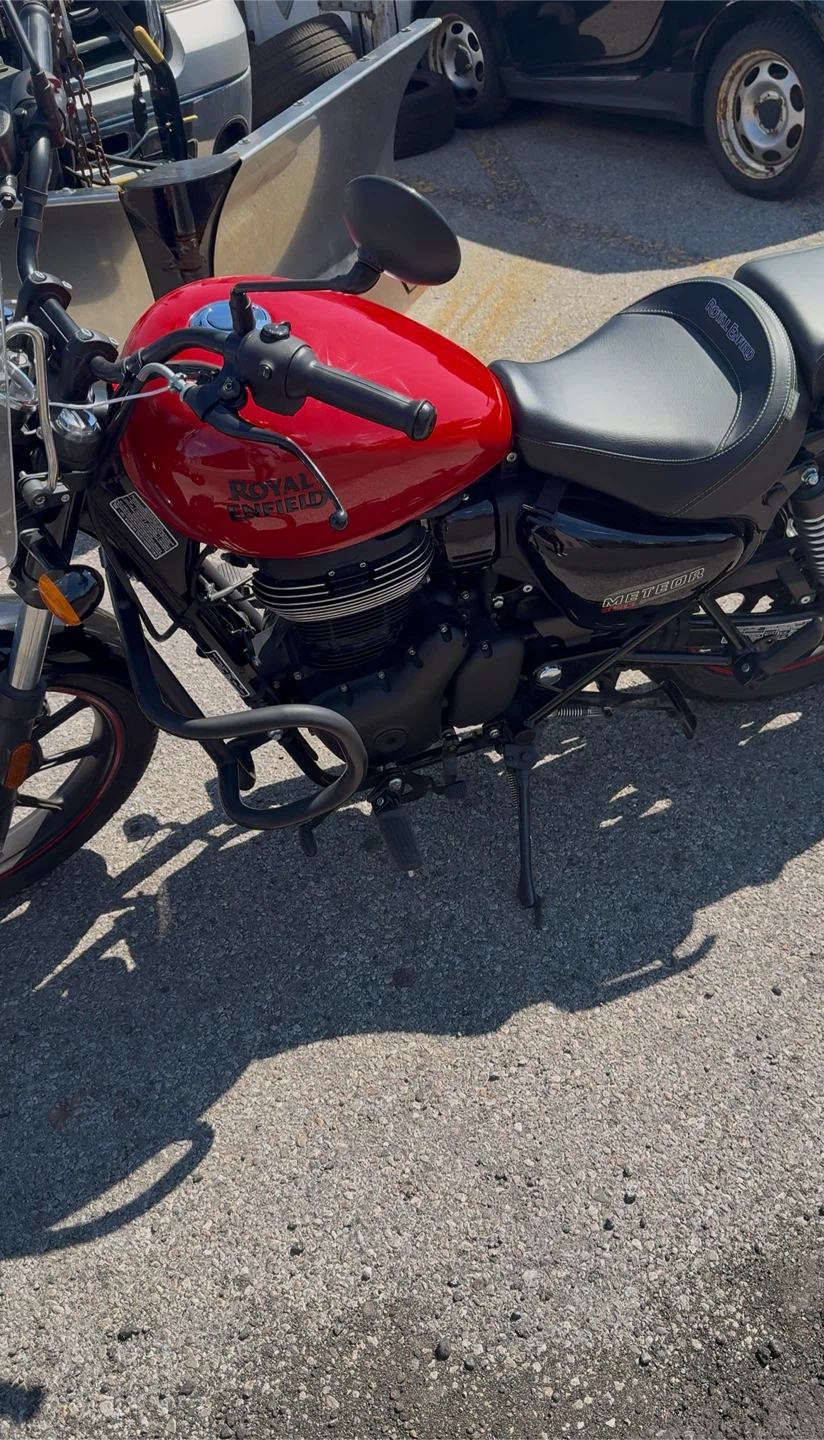 Royal Enfield Meteor 350 Red - photo 4