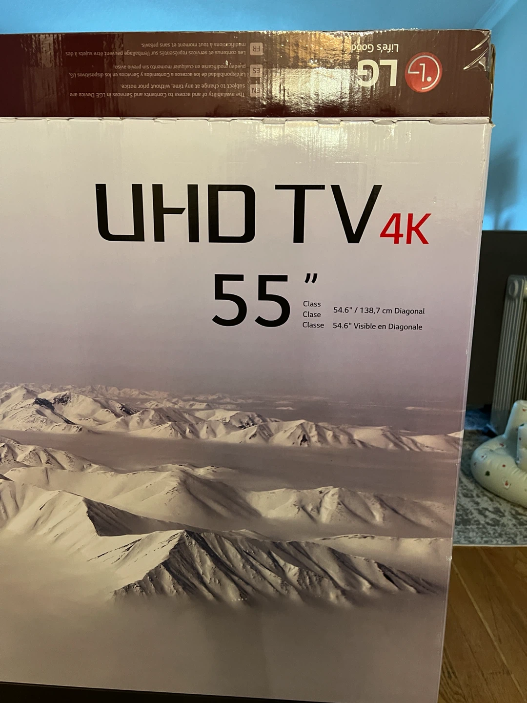 LG 55" UHD 4K Smart TV (Model 55UJ62) - photo 4