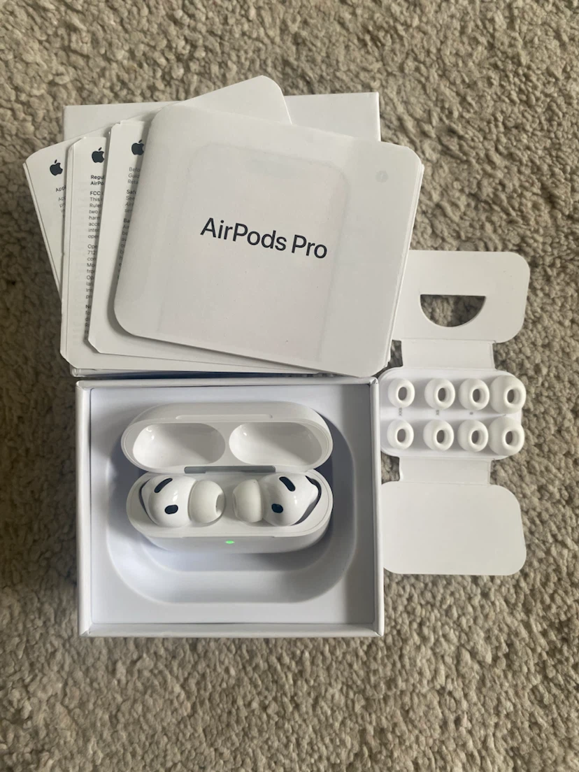 Apple AirPods Pro 3 - photo 3