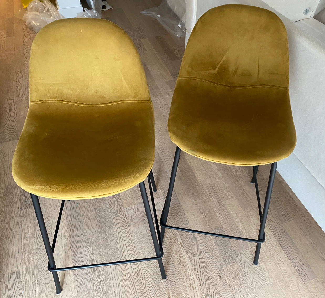 Set of 2 Mustard Velvet Bar Stools