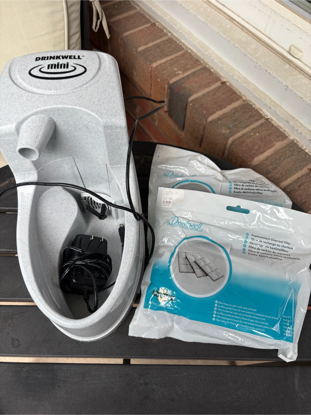 Drinkwell Mini Pet Fountain with filters
