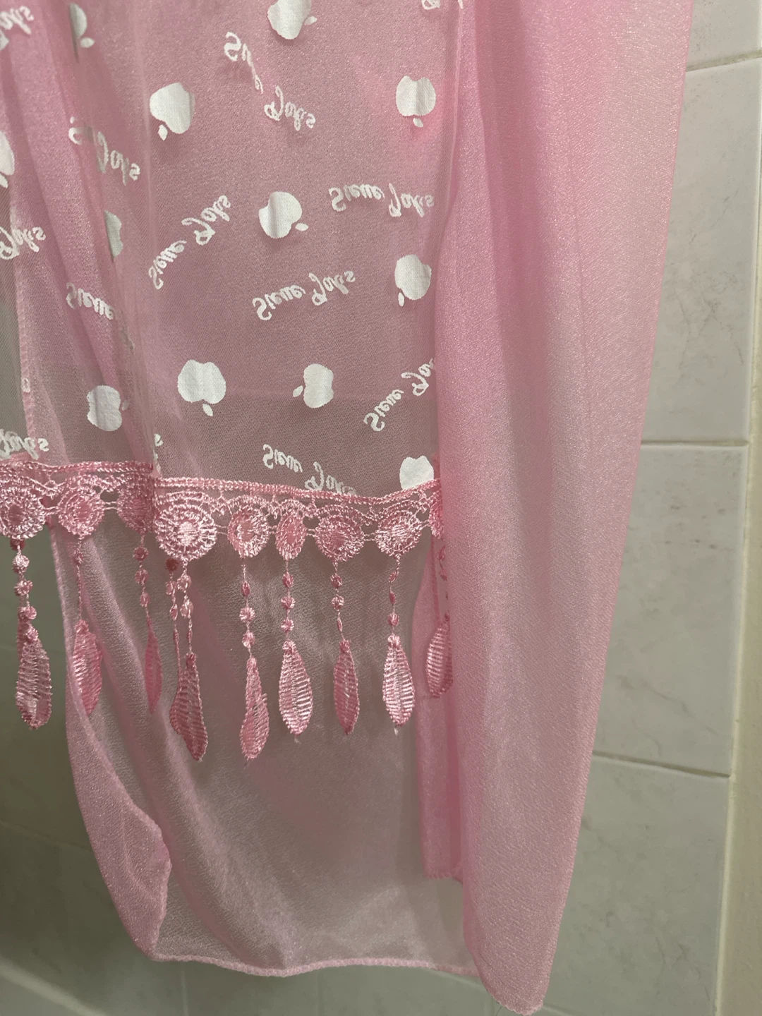 Pink Sheer Scarf with White Appliques and Tassel Trim - photo 2