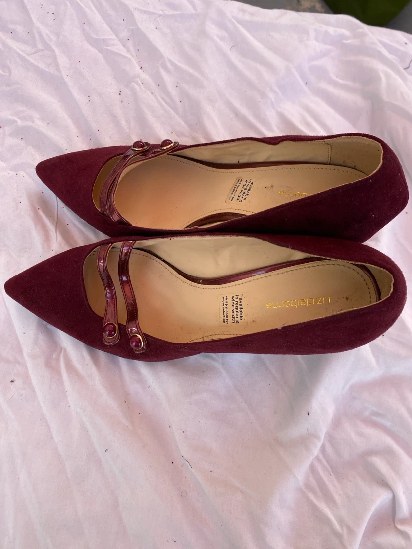 Liz Claiborne Burgundy Suede Heels - photo 2