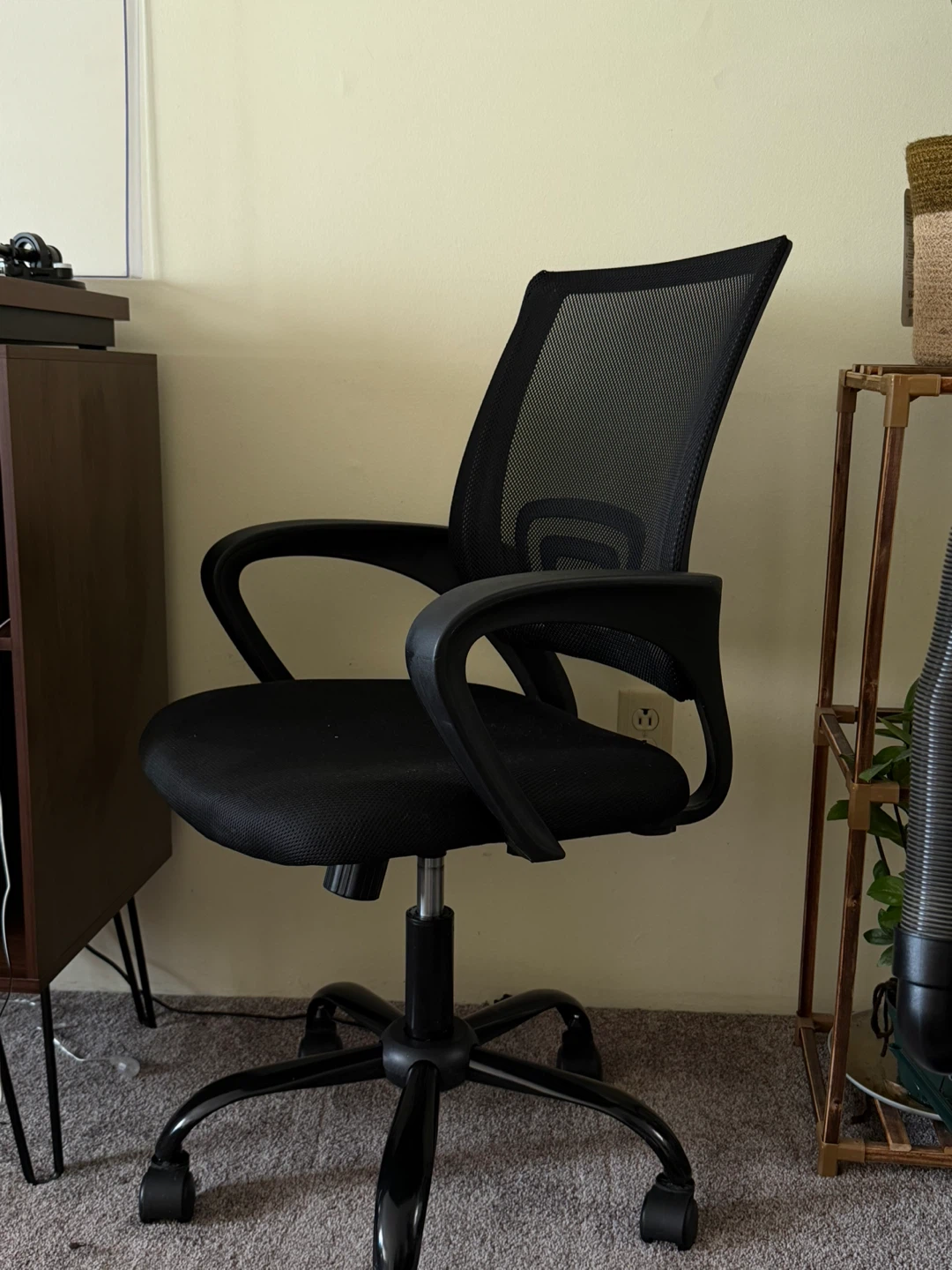 Black Mesh Office Chair