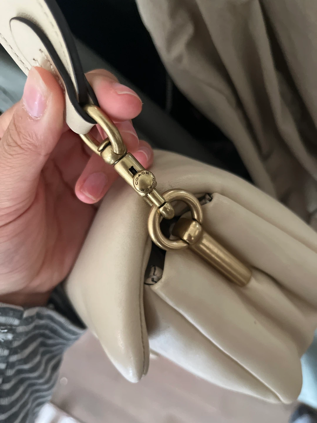 Coach Pillow Tabby Shoulder Bag Cream - photo 5