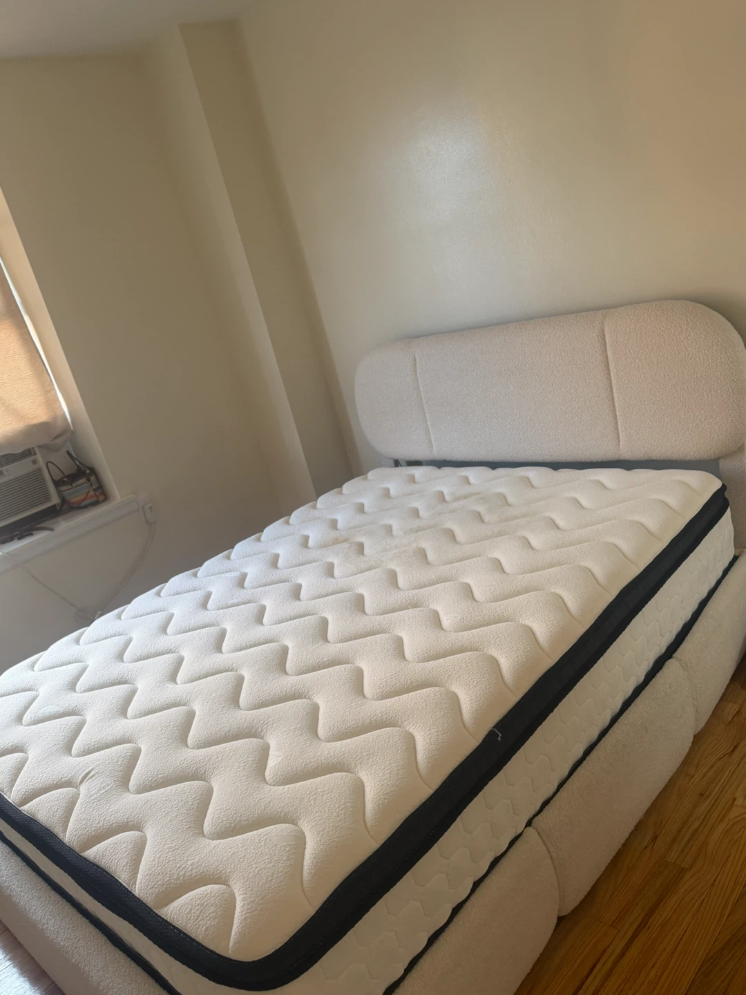 Queen Mattress - photo 2