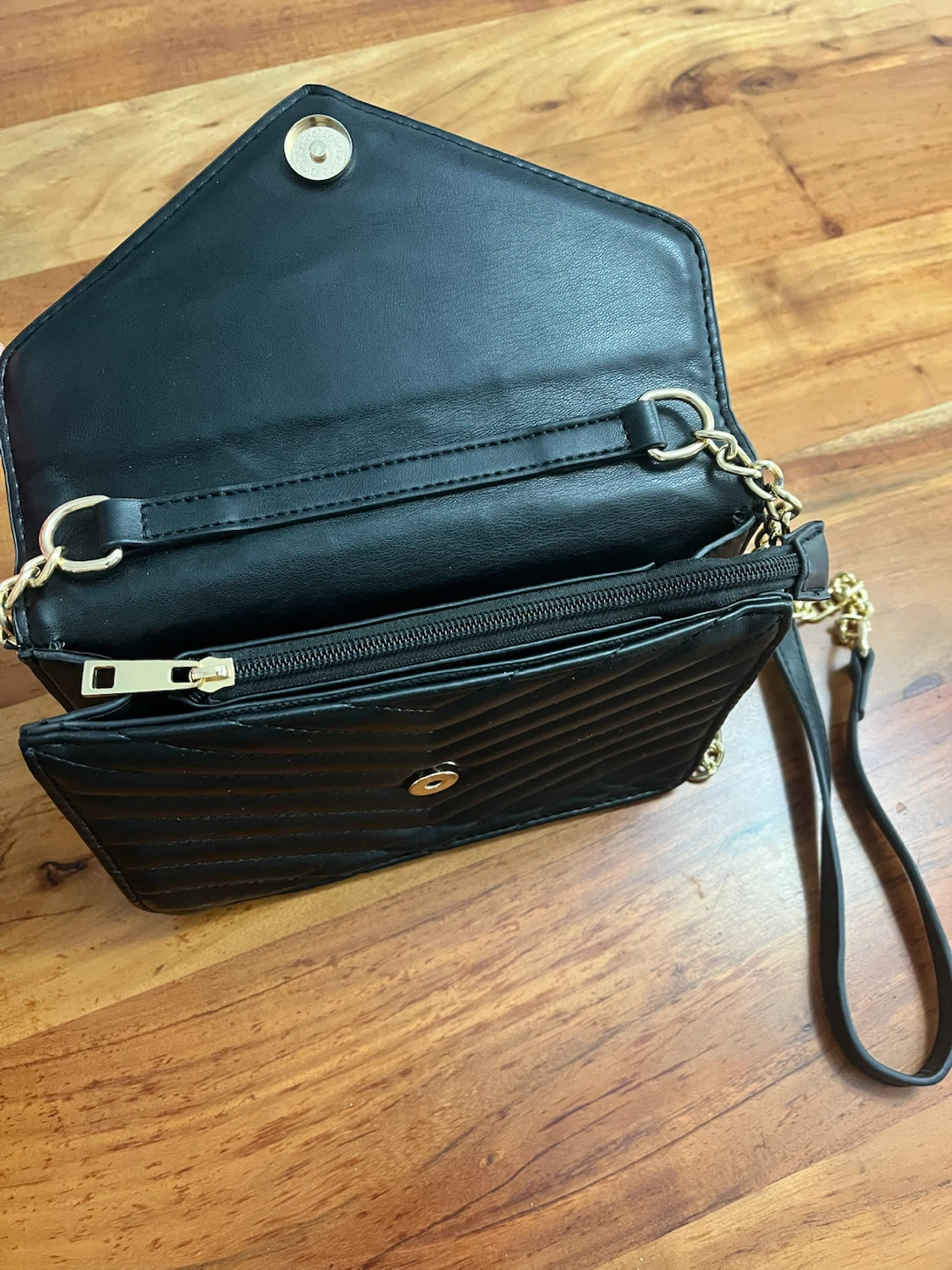 Black Bag with Gold Chain Strap - photo 2