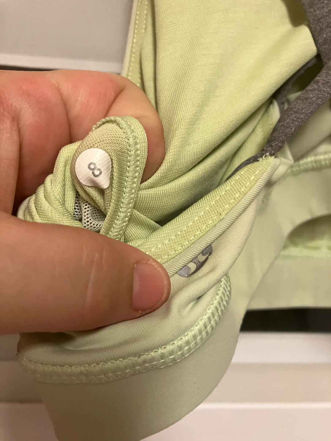 Lululemon Sports Bra - Size 8 - photo 3