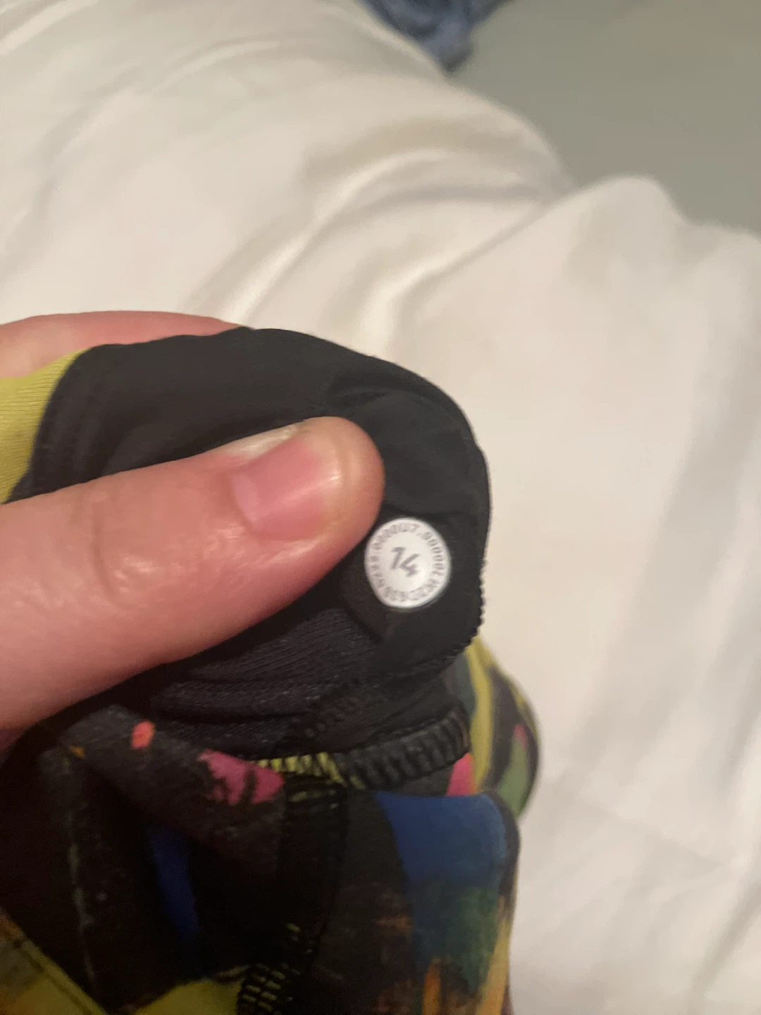 Lululemon Sports Bra Size 14 - photo 3