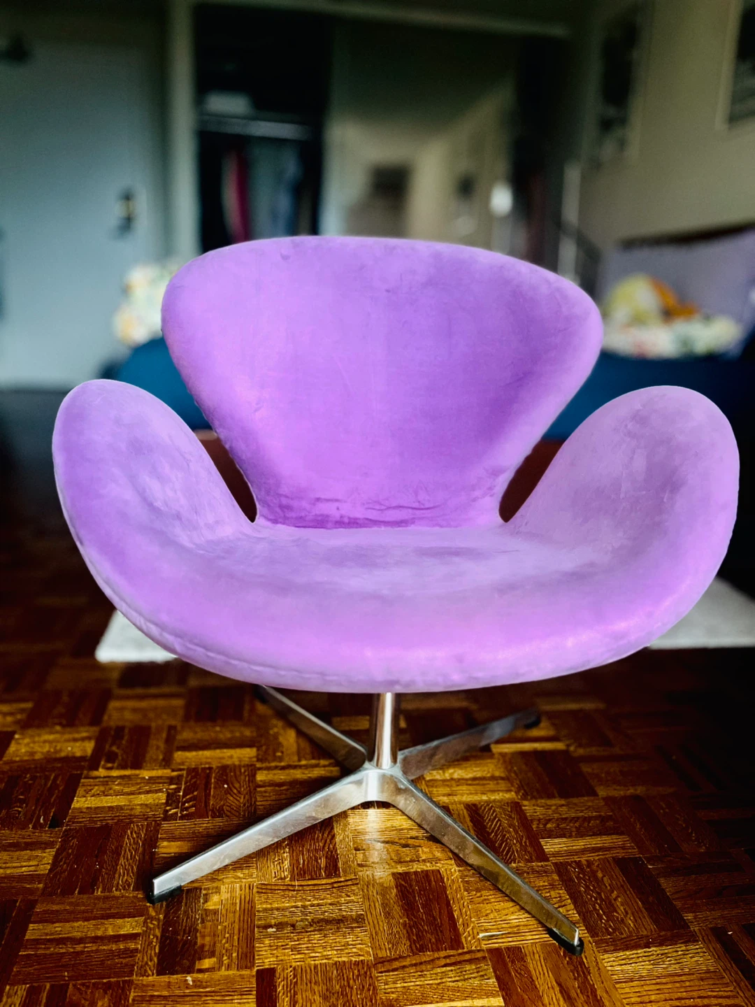 Lilac Velvet Swan Accent Chair