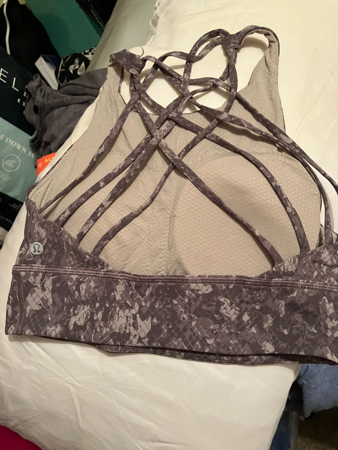 Lululemon Sports Bra - Size 8 - photo 3