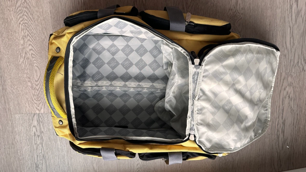 Yellow Travel Bag with Wheels - photo 3