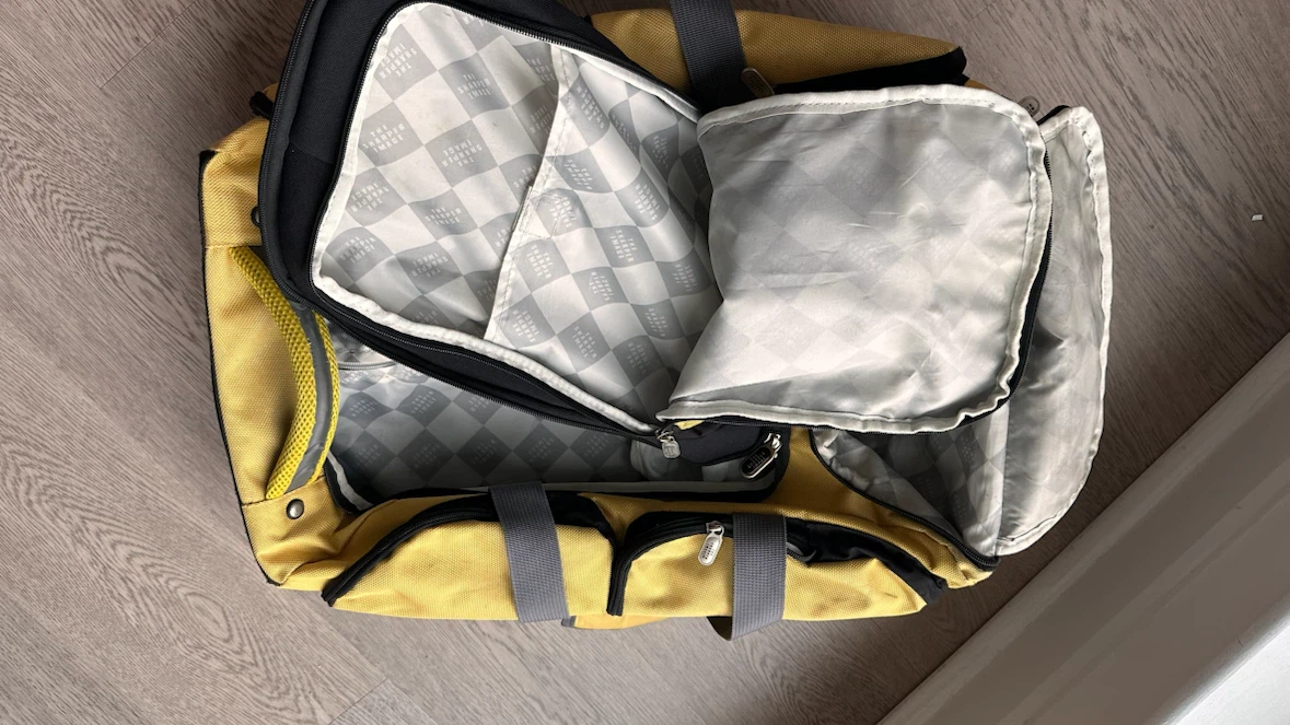Yellow Travel Bag with Wheels - photo 4