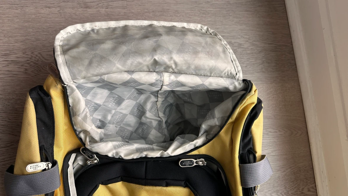 Yellow Travel Bag with Wheels - photo 5