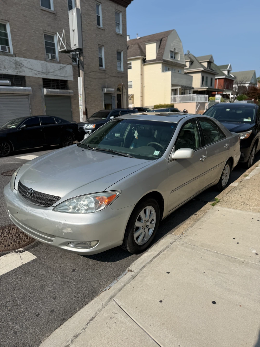 Offer me no low ball plz   2004 Toyota Camry XLE (FULLY LOADED)