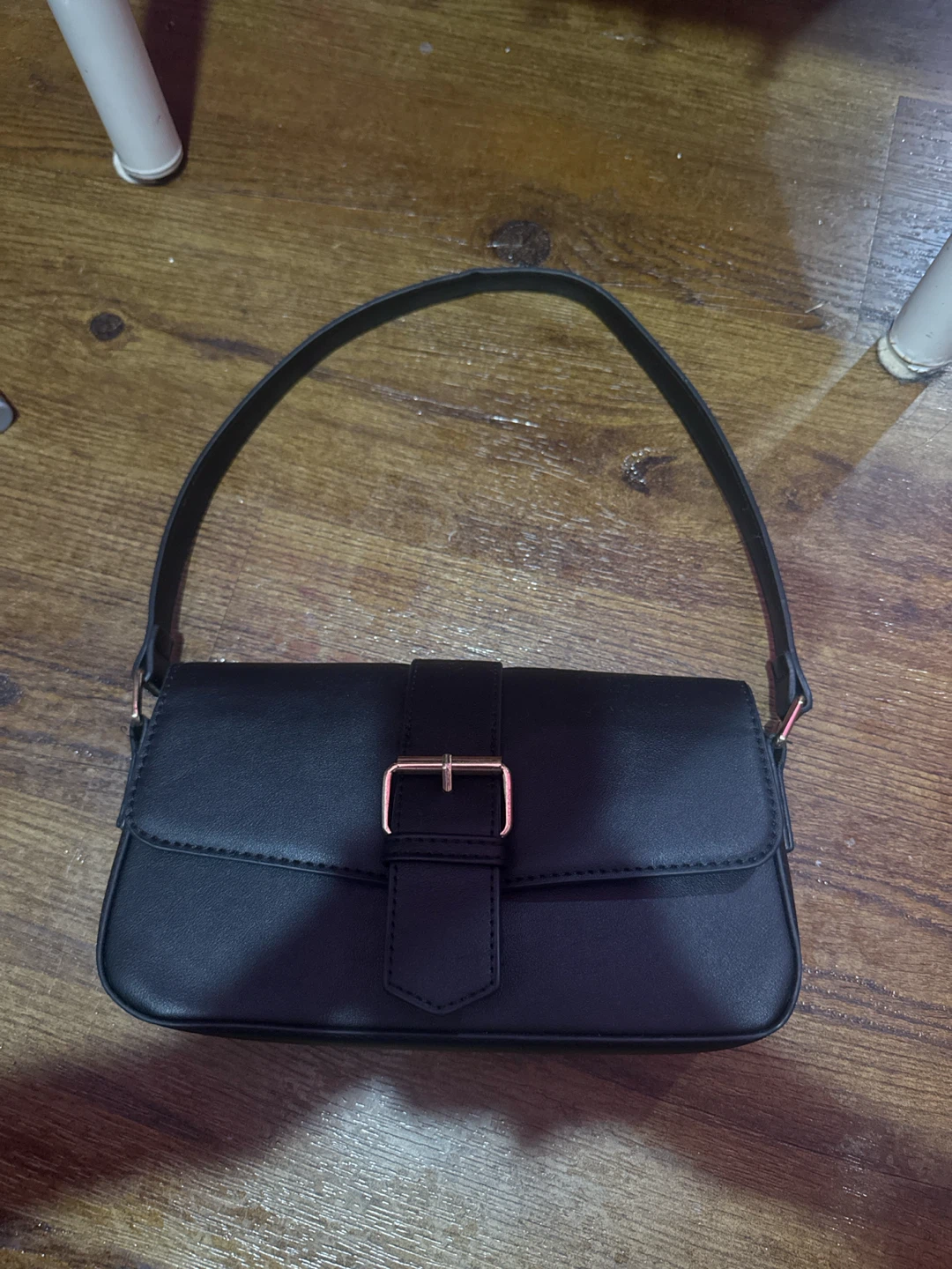 Black shoulder bag