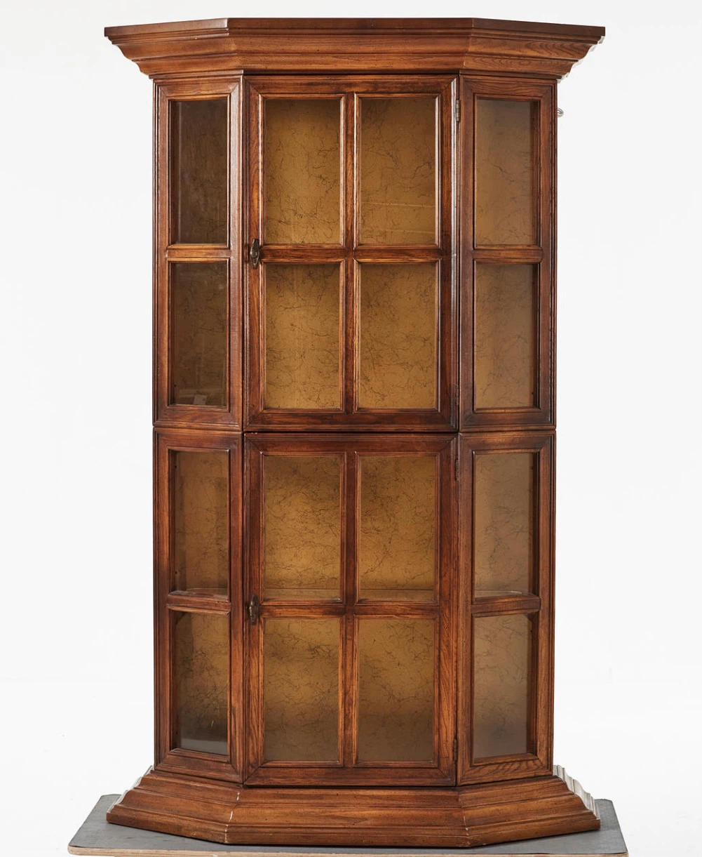 Traditional Solid Oak Wood Curio/Display Cabinet