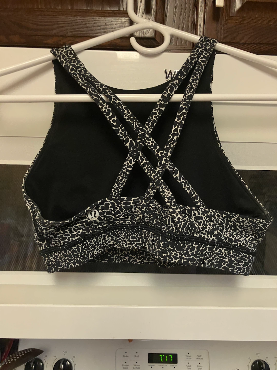 Lululemon Sports Bra - photo 2