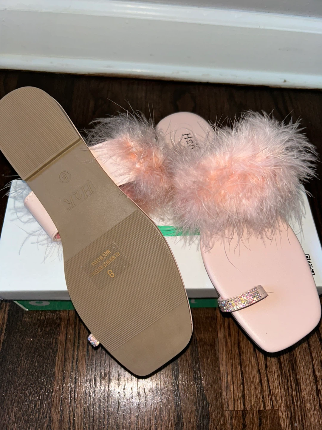 Pink H2K Feather Trimmed Sandals Size 8 - photo 4