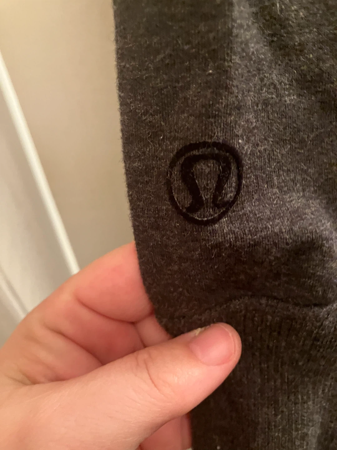Lululemon Grey Sweatpants Size 6 - photo 3