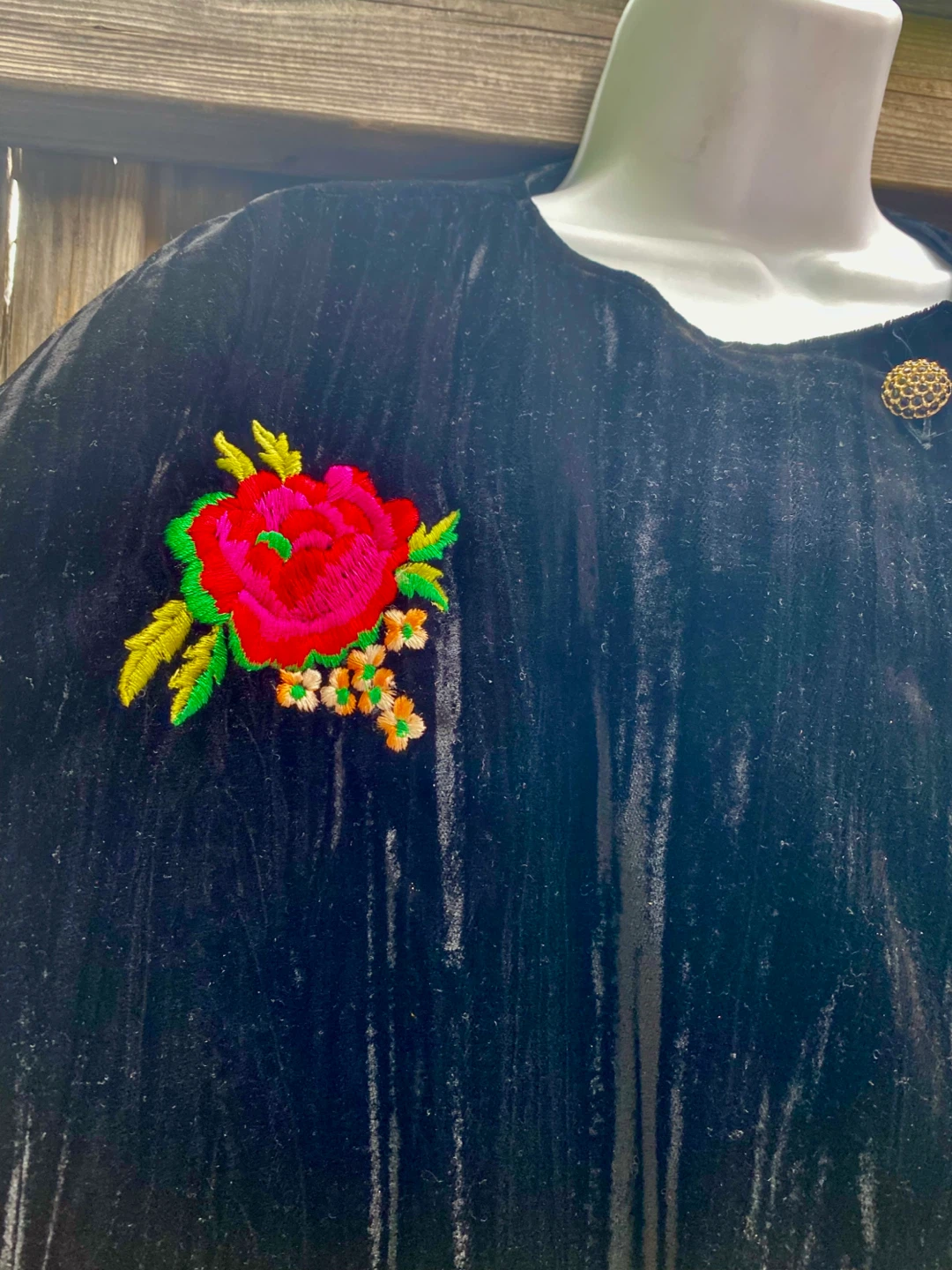 Bardehle Black Embroidered Velvet Coat, Size 2XL - photo 5