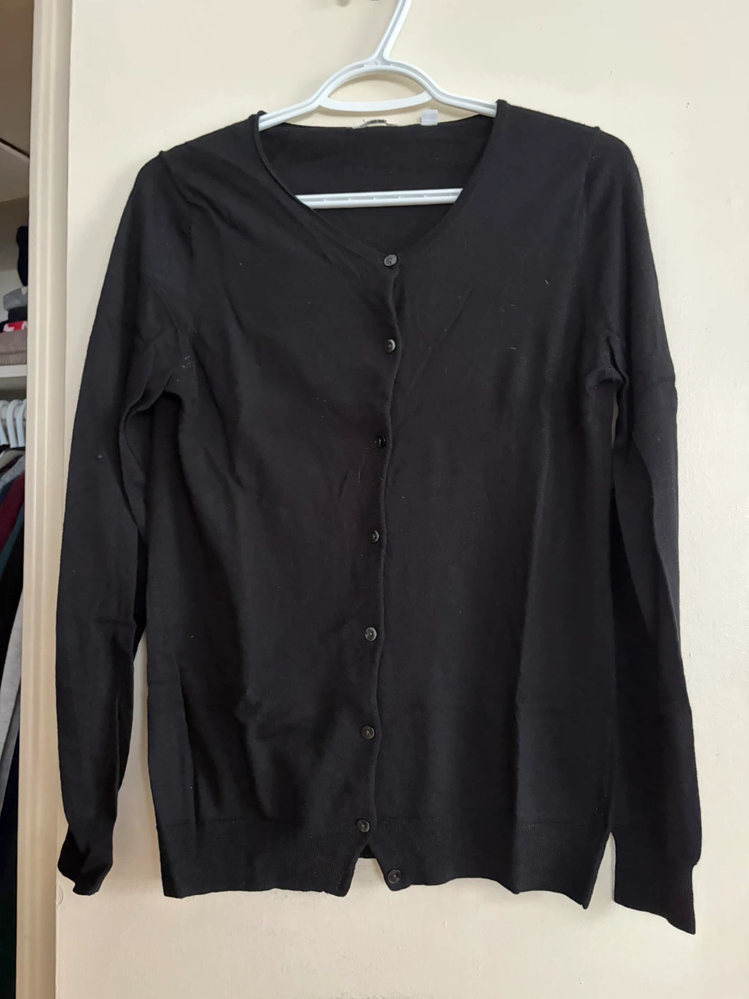UNIQLO Black Cardigan Sweater - Size M