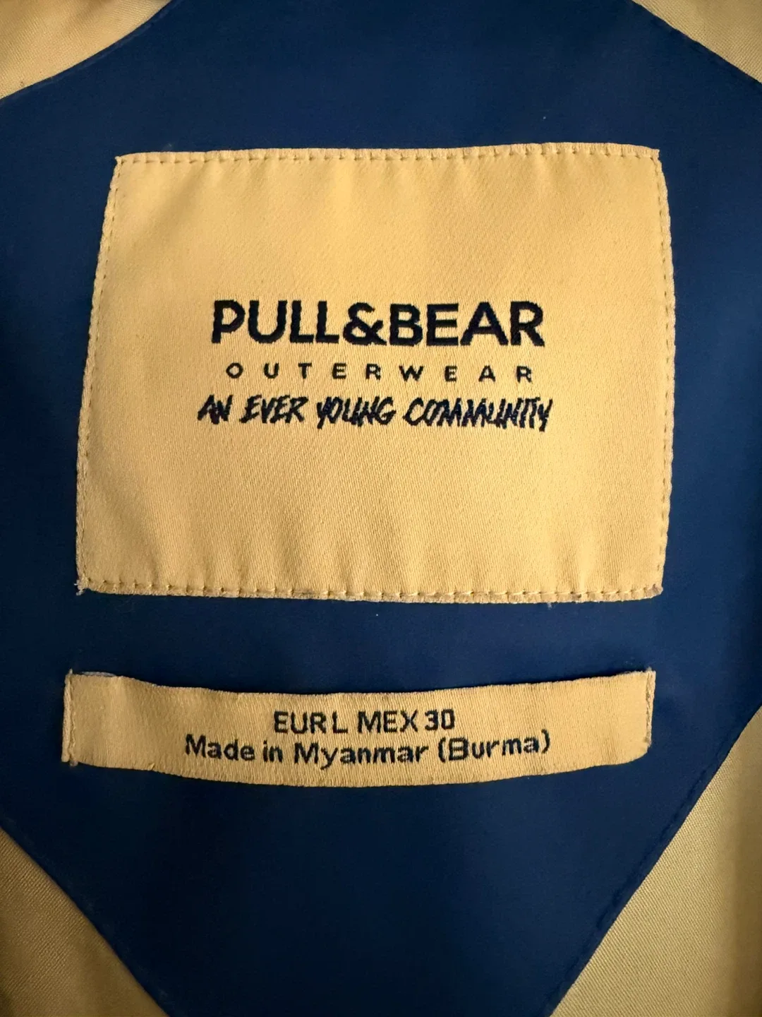 Pull&Bear Navy Raincoat with Yellow Lining - photo 2