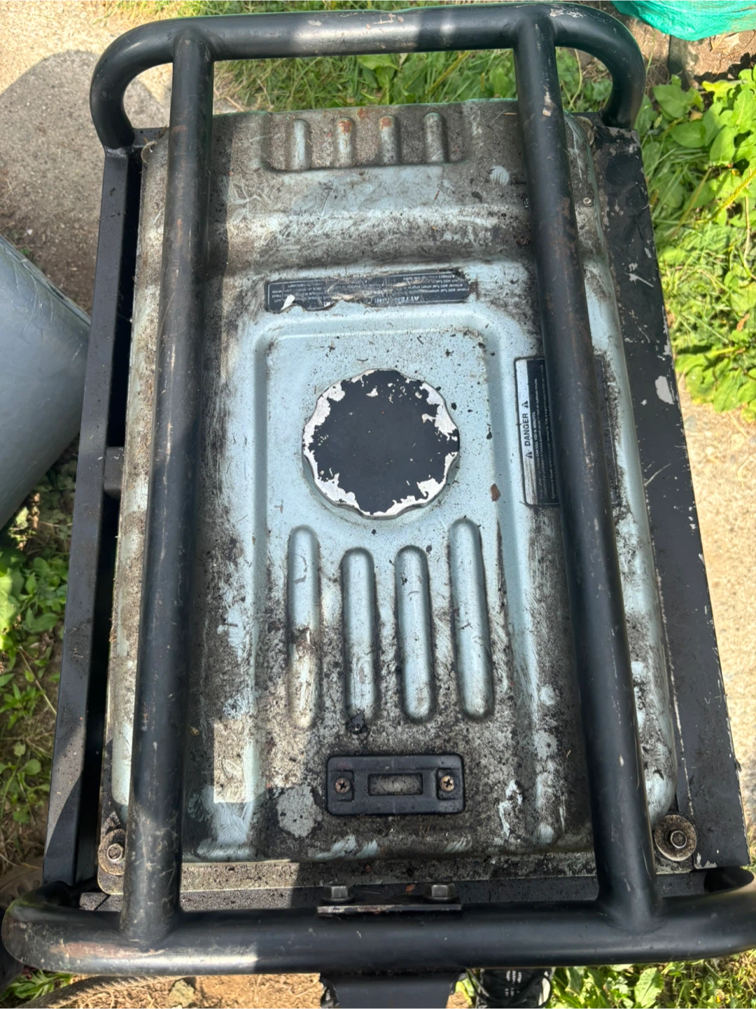 Working Hyundai generator - photo 3