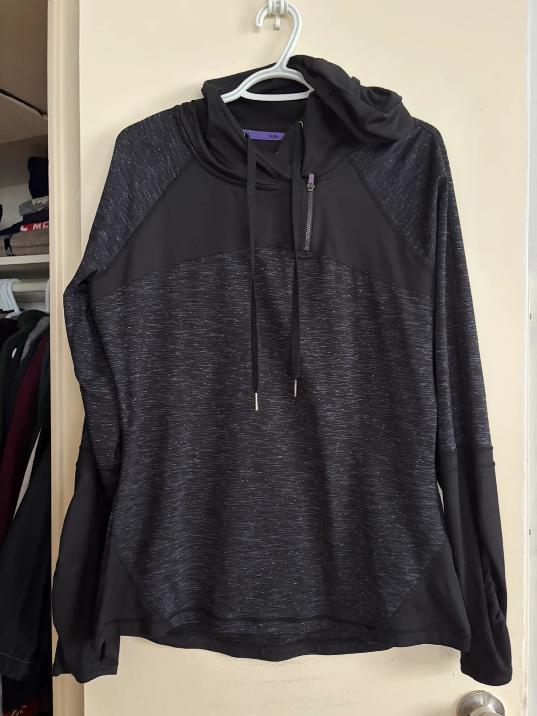 Hyba Women's Black Athletic Hoodie L/G