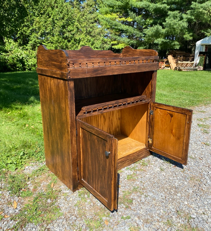 Vintage Solid Wood Water Bar / Cabinet (CAN DELIVER) - photo 4