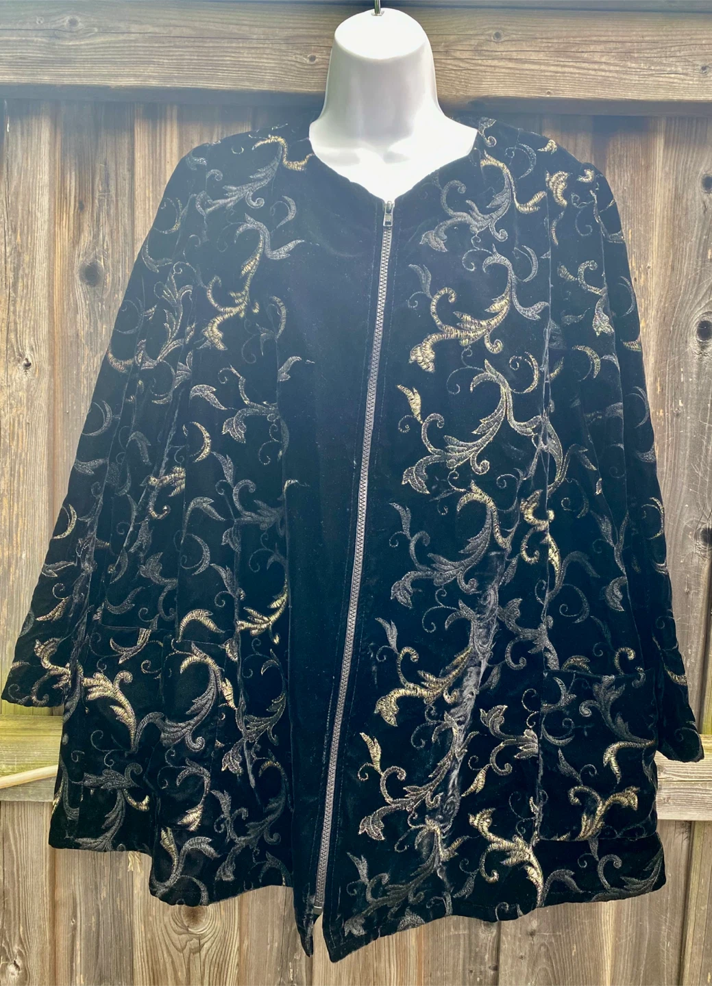 Black and Gold Embroidered Velvet Jacket/Coat, Size XXL