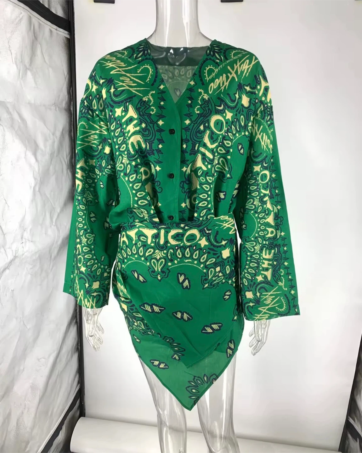 New The ATTICO Inspired Green Bandana Printed Wrap Mini Dress - photo 3