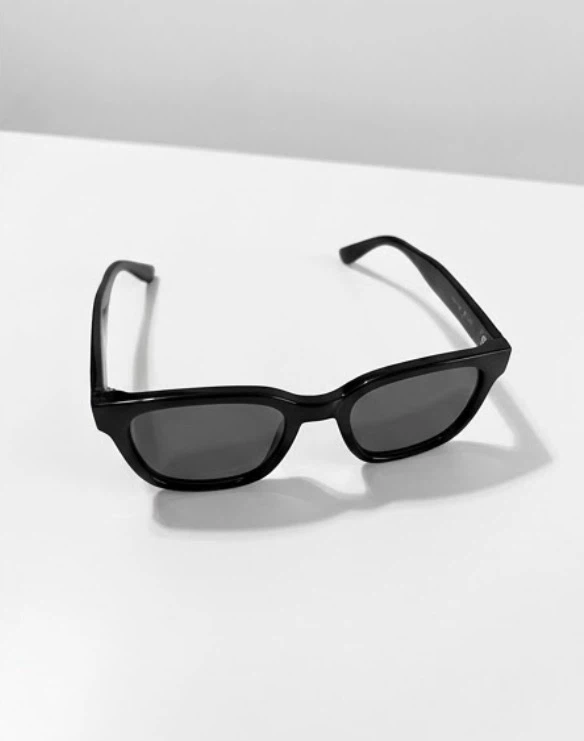 H&M Black Sunglasses