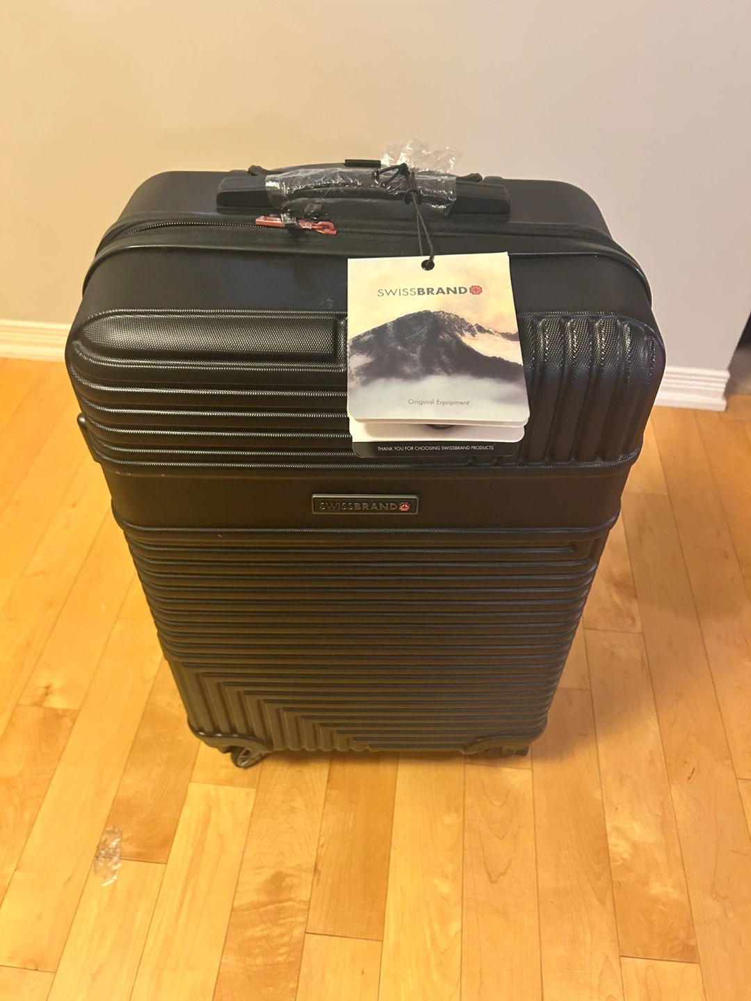 Swissbrand Black Hard Case Luggage