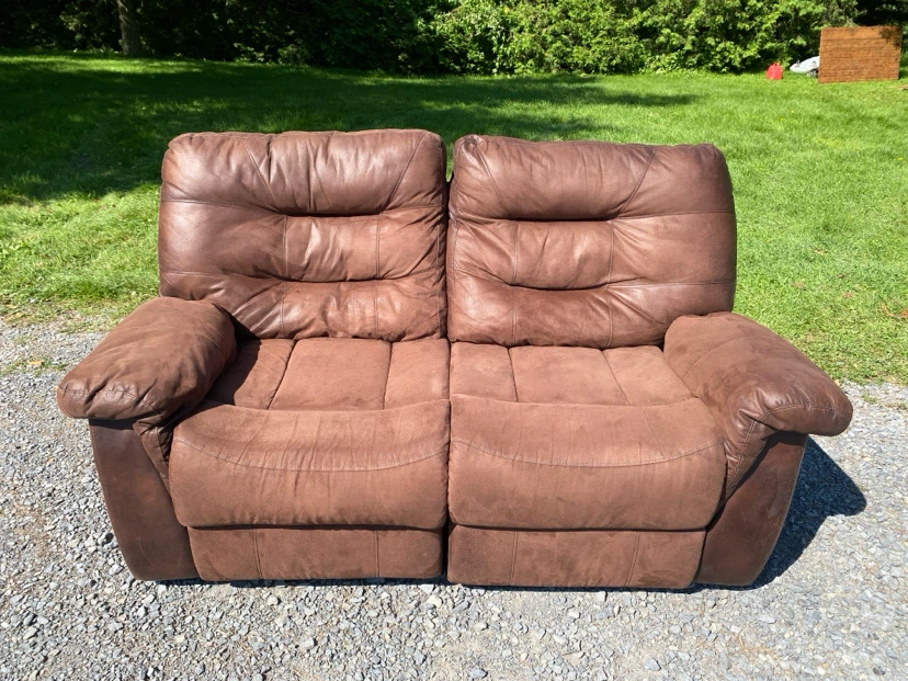 Modern Microsuede Reclining Love Seat Sofa (CAN DELIVER)