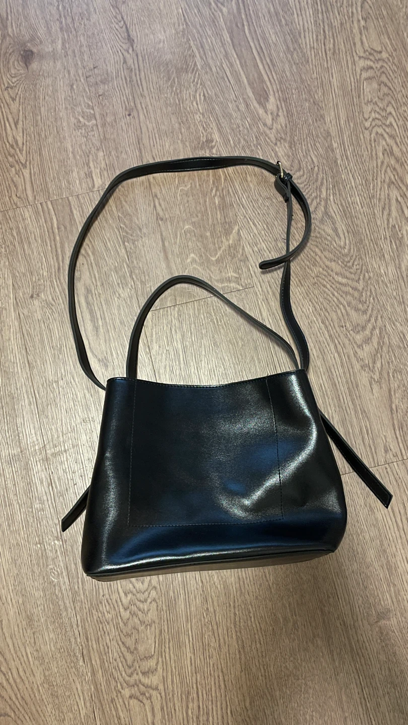 Black Shoulder Bag