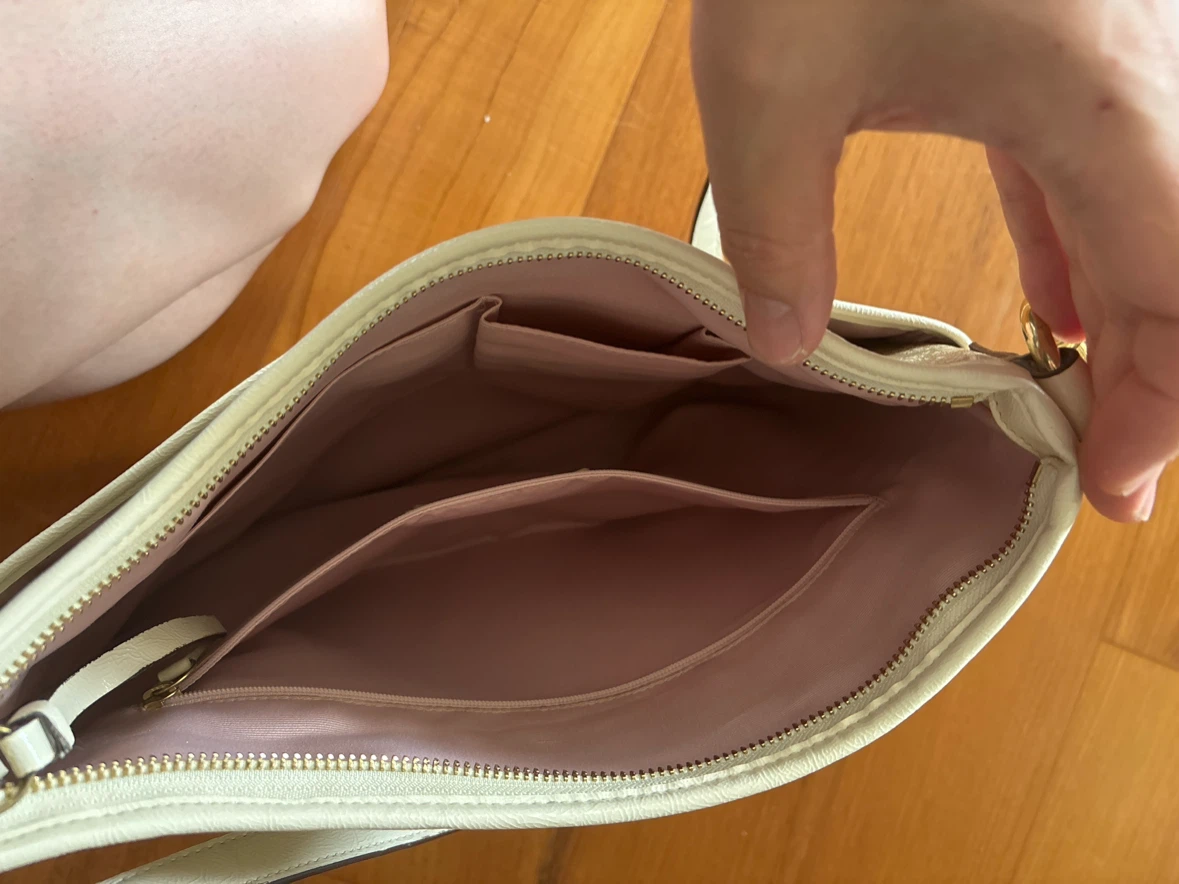 Coach Monogram Shoulder Bag (small damage) - photo 3