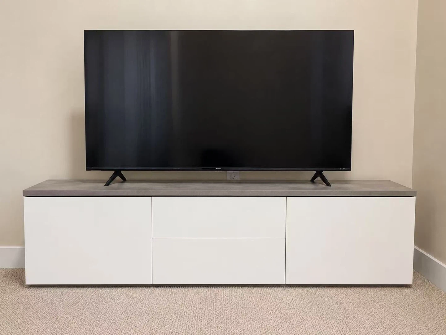 JERNVED TV Bench – Excellent Condition - photo 3