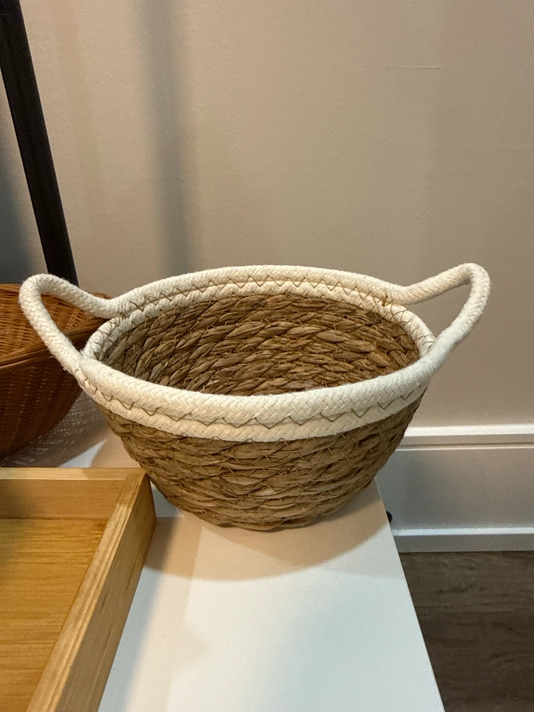 Set of baskets and tray with frame - photo 3