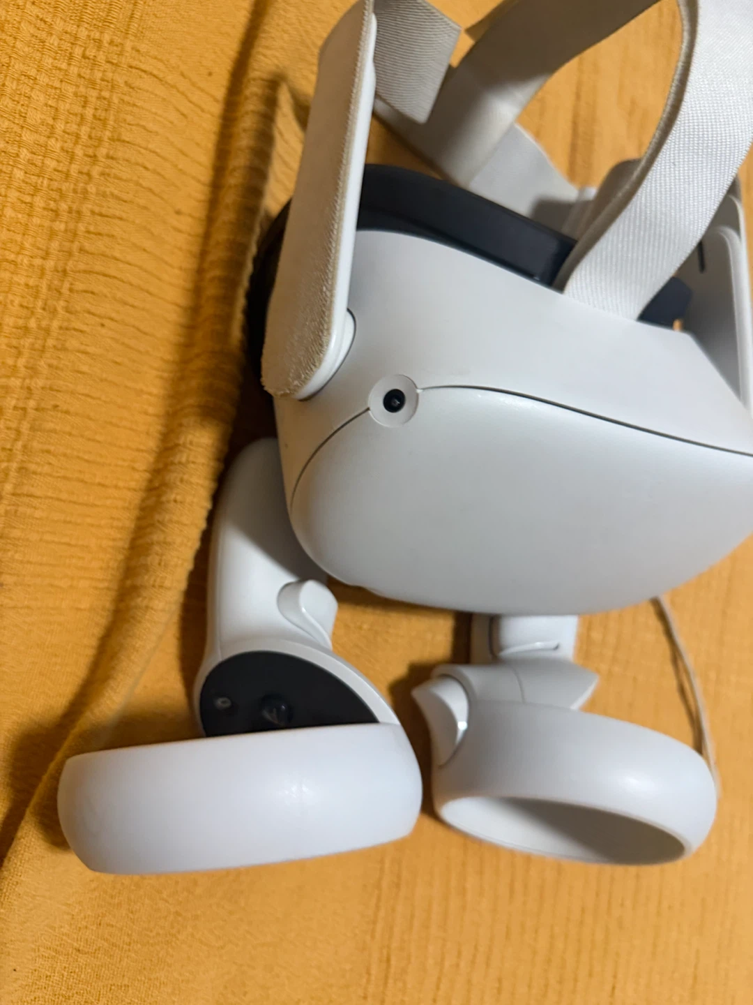 Oculus Quest 2 VR Headset - photo 3