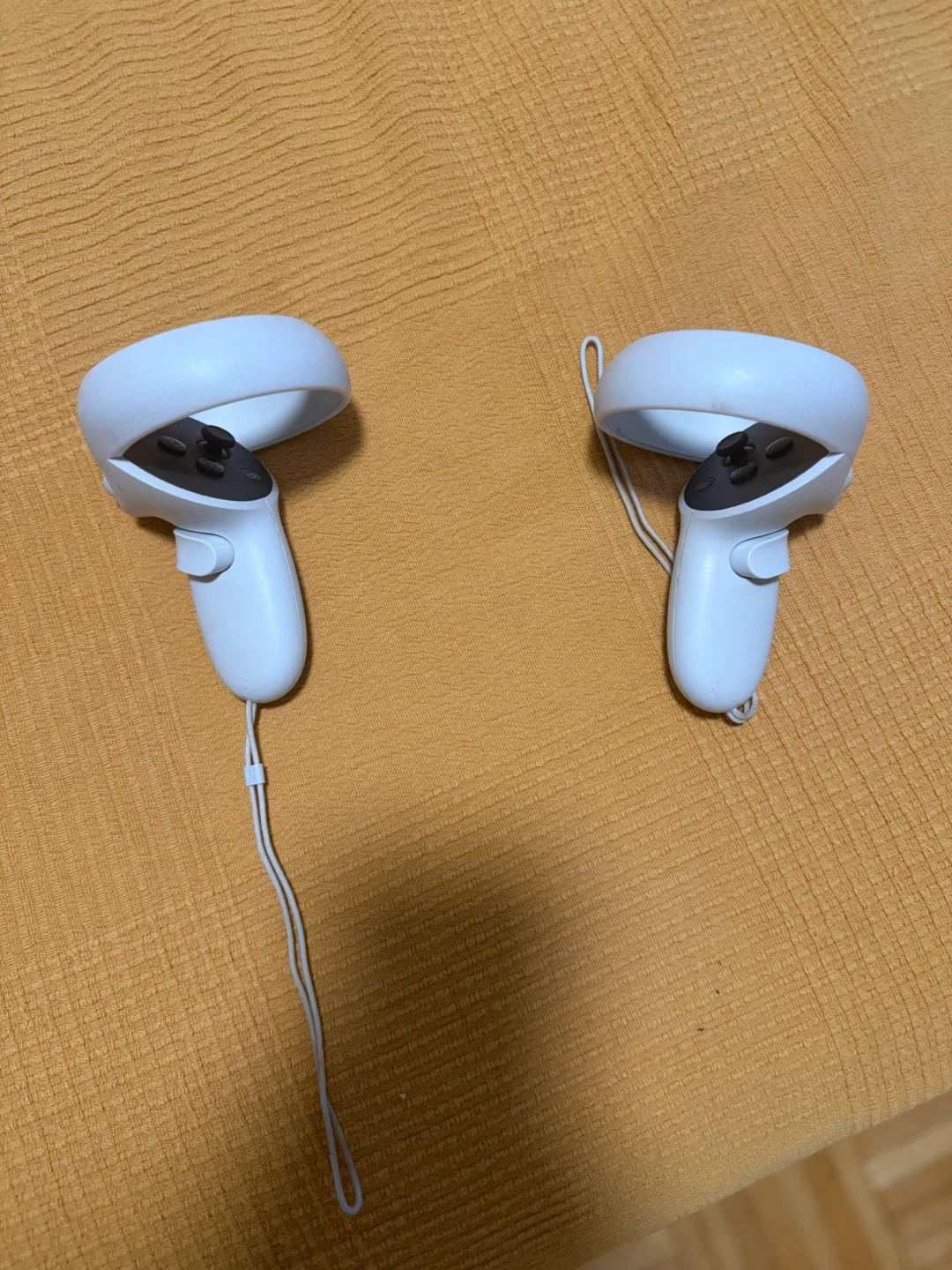 Oculus Quest 2 VR Headset - photo 5