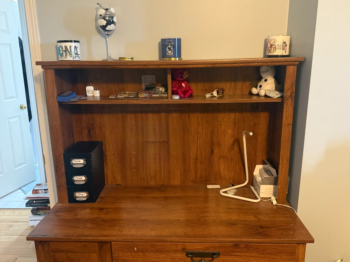 Wooden hutch desk with side cabinet