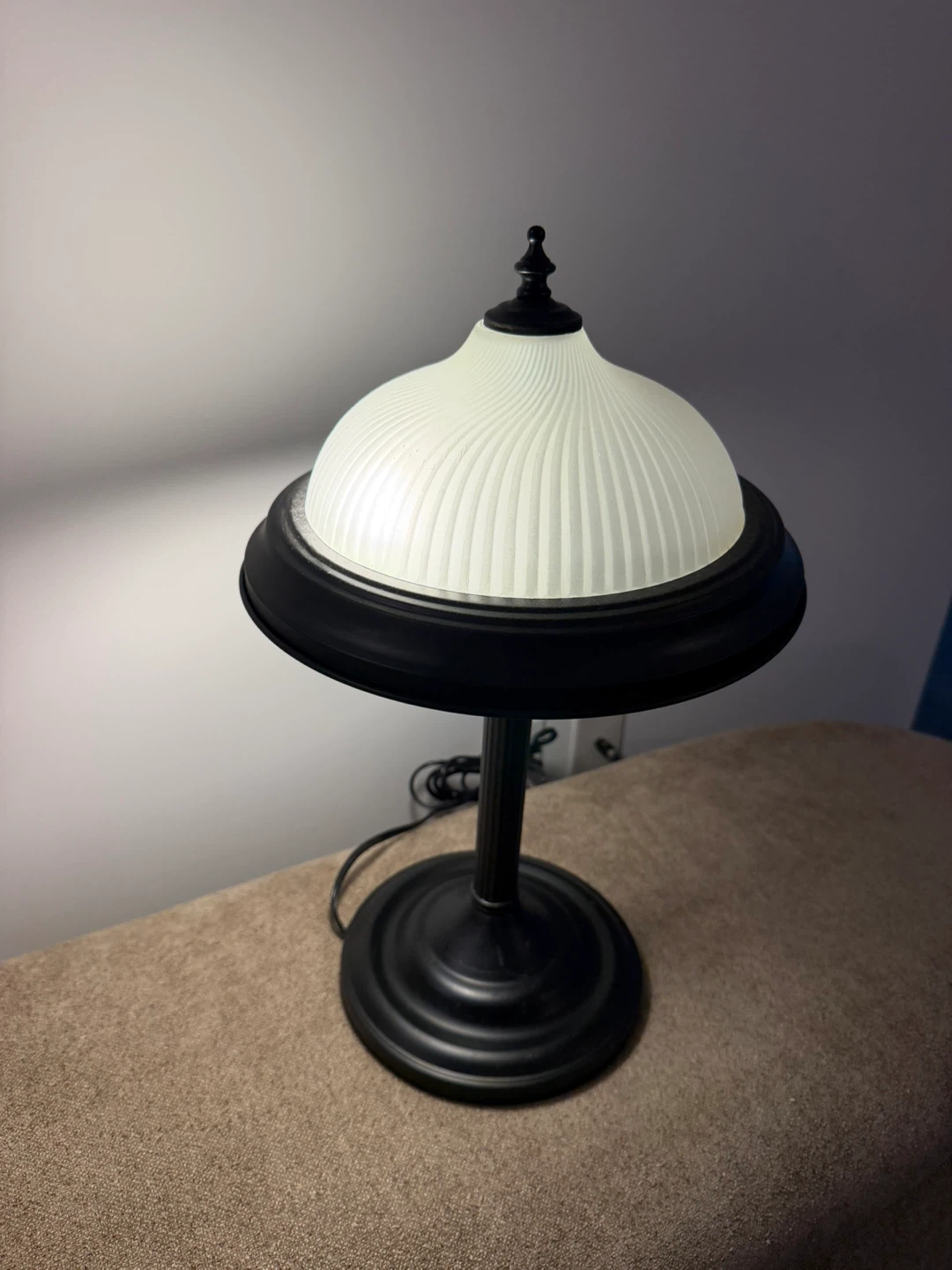 Vintage Black and White Table Lamp