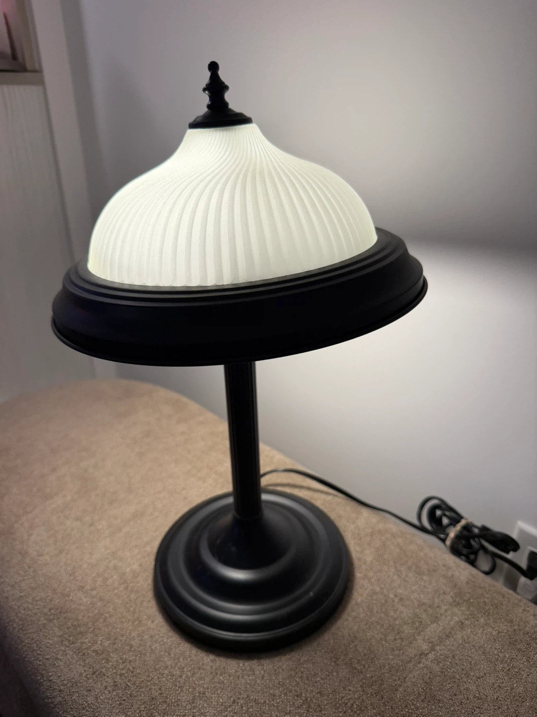 Vintage Black and White Table Lamp - photo 2