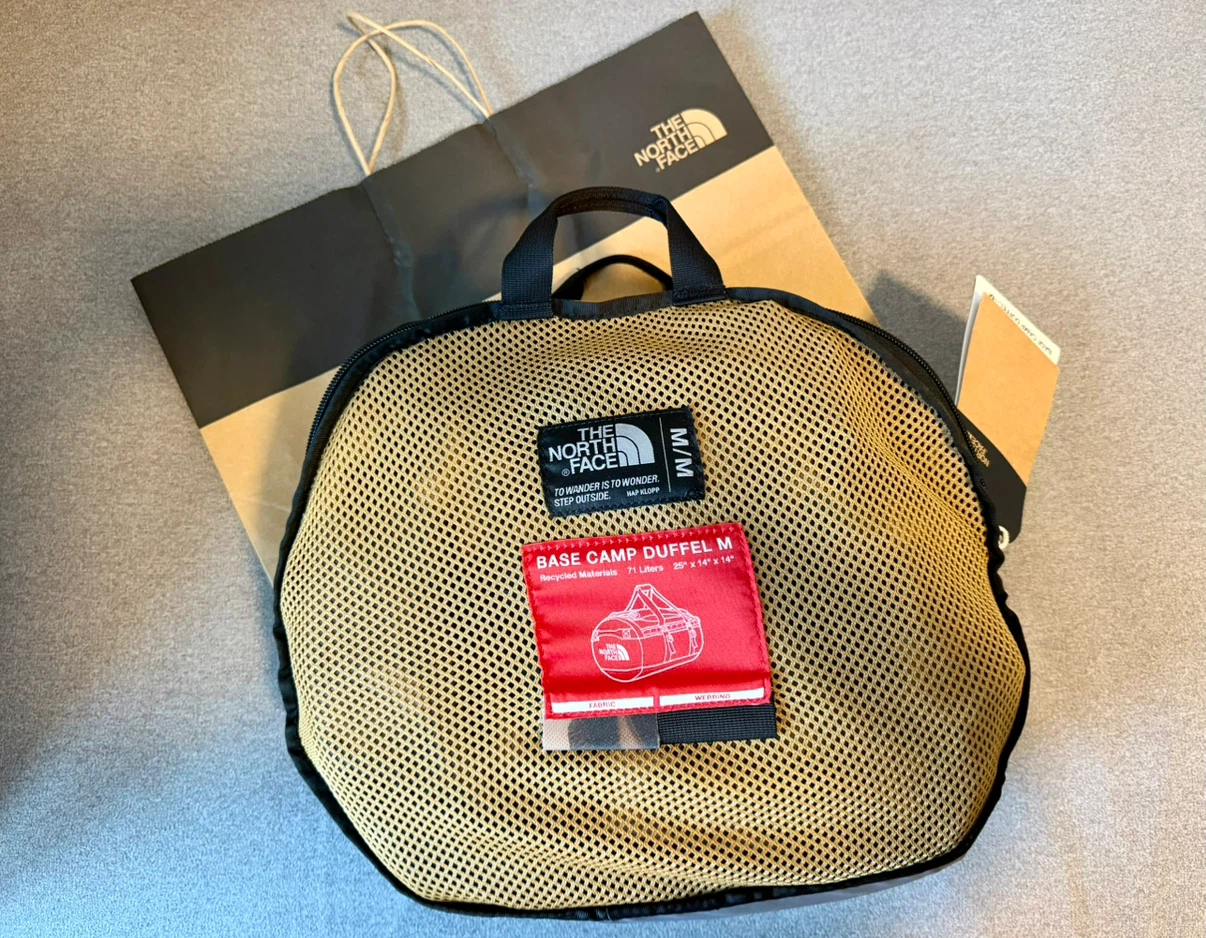NEW The North Face Base Camp Duffel Bag - Medium