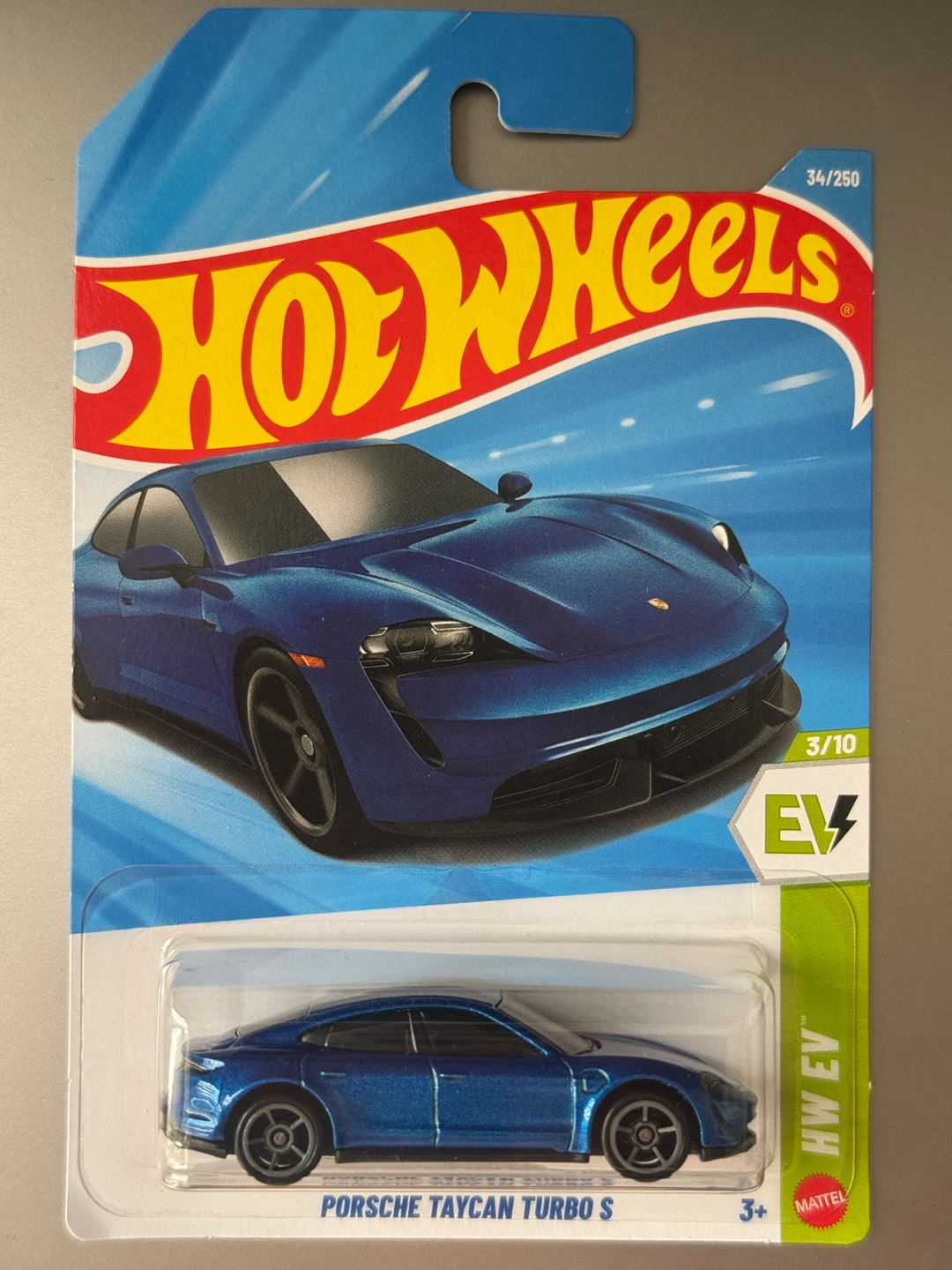 Hot Wheels Porsche Taycan Turbo S