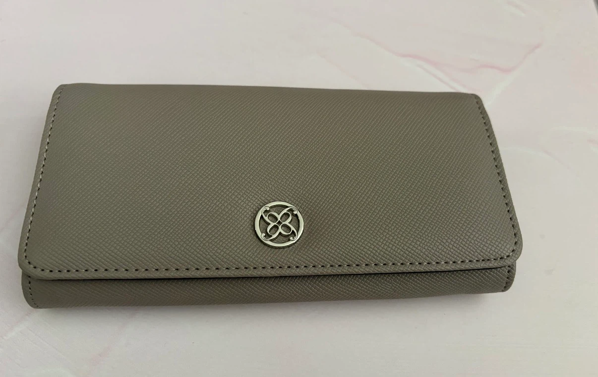$20 for 6 Wallets - photo 2