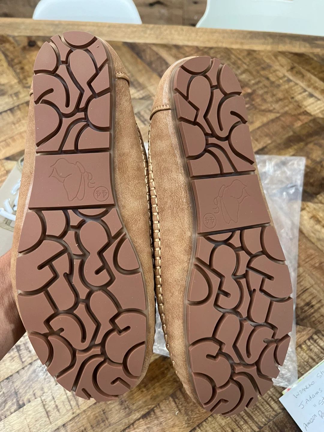 Woman’s loafer or woman’s canvas runner - photo 3
